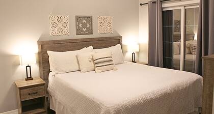 2BD/2BA Condo next to Silver Dollar City & Lake