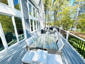 Outdoor dining - WELCOME to 20 Good Summers - Lake Anna Luxury Waterfront (Bumpass)