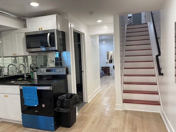 Private kitchen - S6, Near center city spacious one bedroom apartment (Philadelphia)