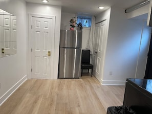 Interior - S6, Near center city spacious one bedroom apartment (Philadelphia)