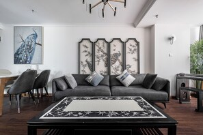 Family Apartment | Individually decorated, free WiFi, bed sheets - VanInn Guangzhou , Step Out to Beijing Road Pedestrian Street , Gongyuanqian & Beijing Road Metro - Canton Fair (Guangzhou)