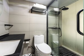 Quarto casal básico, vista para a cidade | Wi-Fi de cortesia