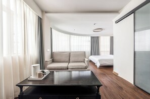 パノラミック アパートメント | 客室ごとに異なる装飾、WiFi (無料)、ベッドシーツ