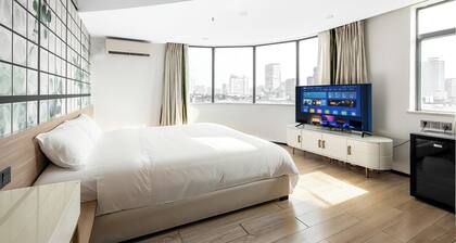 VanInn Guangzhou , Step Out to Beijing Road Pedestrian Street , Gongyuanqian & Beijing Road Metro - Canton Fair