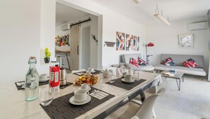 Dining - Villa One Hundred Olive Trees By Vivimy (Gemini)