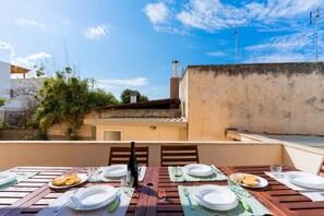 Outdoor dining - Hydrangea House by Vivimy (Ugento)