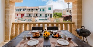 Outdoor dining - Shell by Vivimy (Torre Vado)
