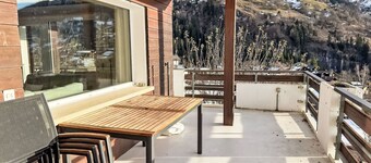Chalet Waldrand by Interhome