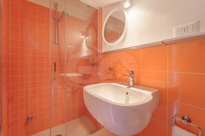 Shower, hair dryer - Il Porto 19 - Mansarda sul Mare (Porto Azzurro)