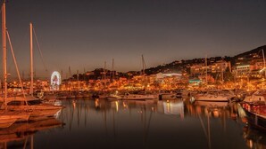 Marina - Rental of a T3 for 6 in a residence with swimming pool, 900m from the beach. (LE LAVANDOU)