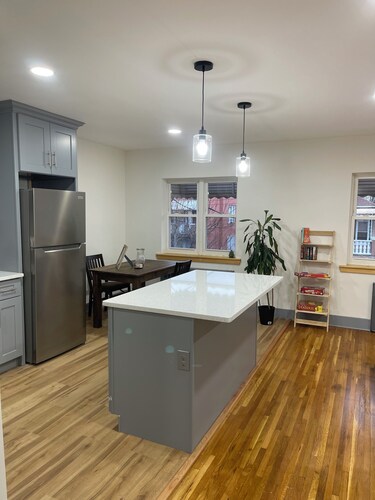 2-bedroom apartment in cool Bronx with refreshing AC