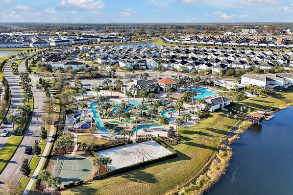 Exterior - Family Private Pool Villa Near Disney & Universal
BBQ+Resort+LazyRiver+Waterpark (Kissimmee)
