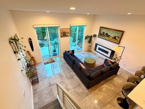 Smart TV, fireplace, computer monitors, printers - 2BR+Den Palm Springs Retreat Pool and Spa Mountain Views Near Coachella (Palm Springs)
