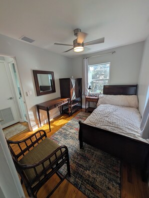 2 bedrooms, WiFi, bed sheets - The Guesthouse on Mills 50 (Orlando)
