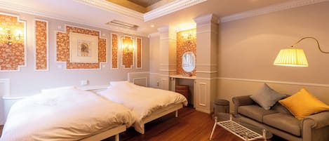 Deluxe Villa, Non Smoking, Jetted Tub | Individually decorated, individually furnished, free WiFi, bed sheets