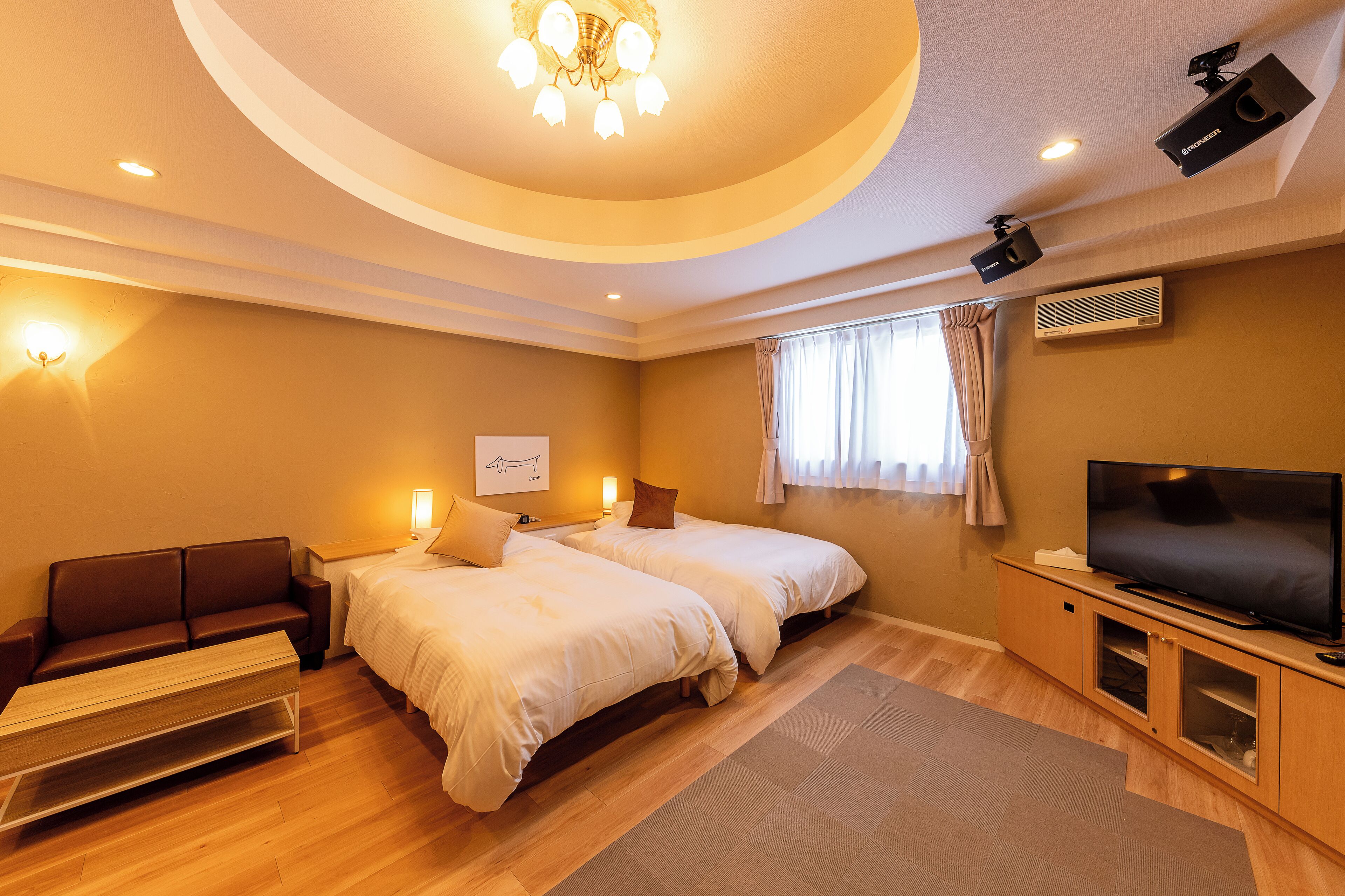 免费 WiFi、床单