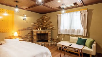 Villa superior, no fumadores, bañera de hidromasaje | Decoración individual, mobiliario individual, wifi gratis y ropa de cama