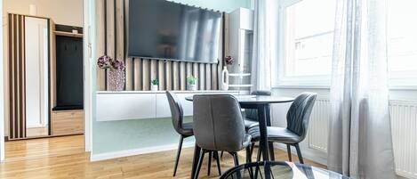 Basic Apartment | Living room