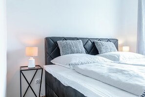 Basic Apartment | Iron/ironing board, free WiFi - Stylish 1BR 1LR Vienna Center Homes (Vienna)