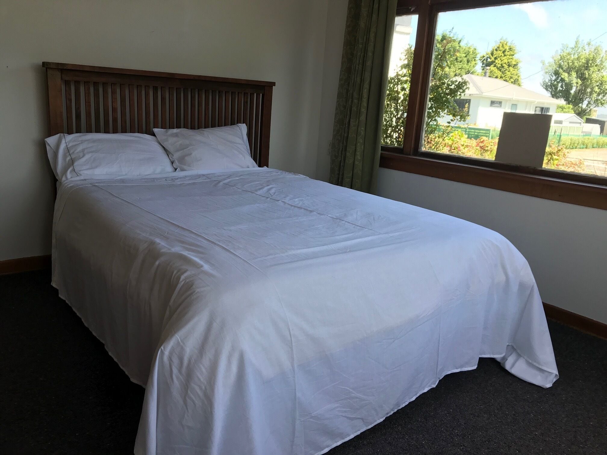 2 bedrooms, bed sheets