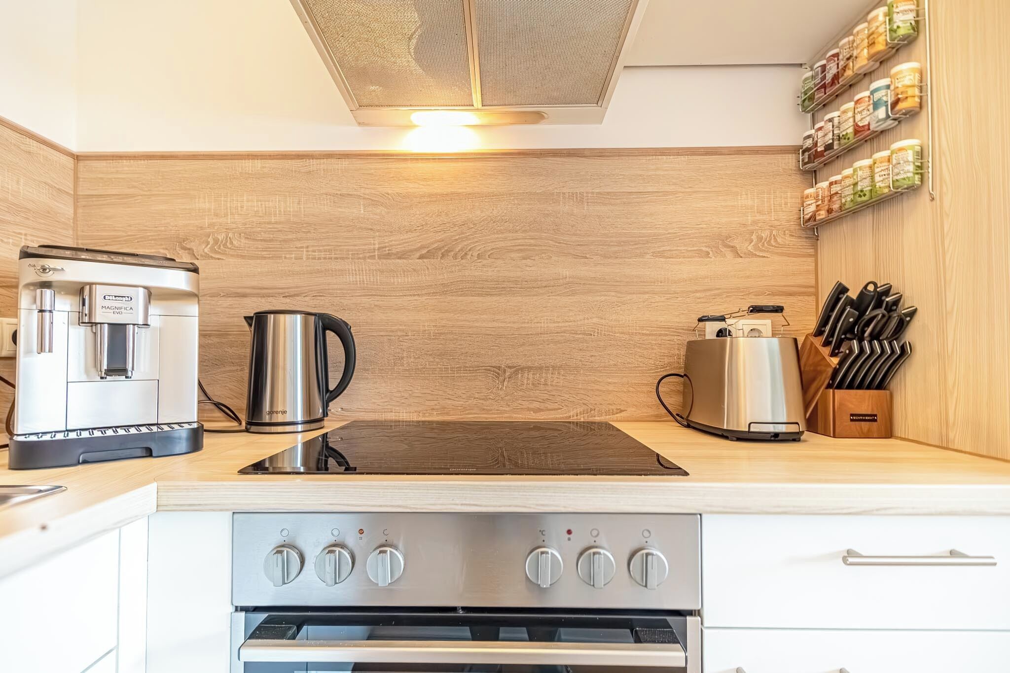 Appartamento Basic | Cucina privata | Mini-frigorifero, microonde, forno, piano cottura