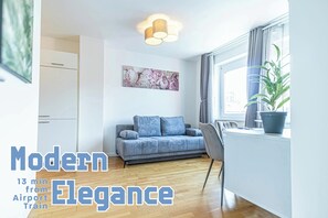 Living room - 9 Min Metro City Center 1BR 1LR Apt (Wien)