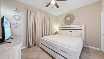 Exclusive Condo, 1 Bedroom, Balcony, Beach View | Individually decorated, individually furnished, iron/ironing board