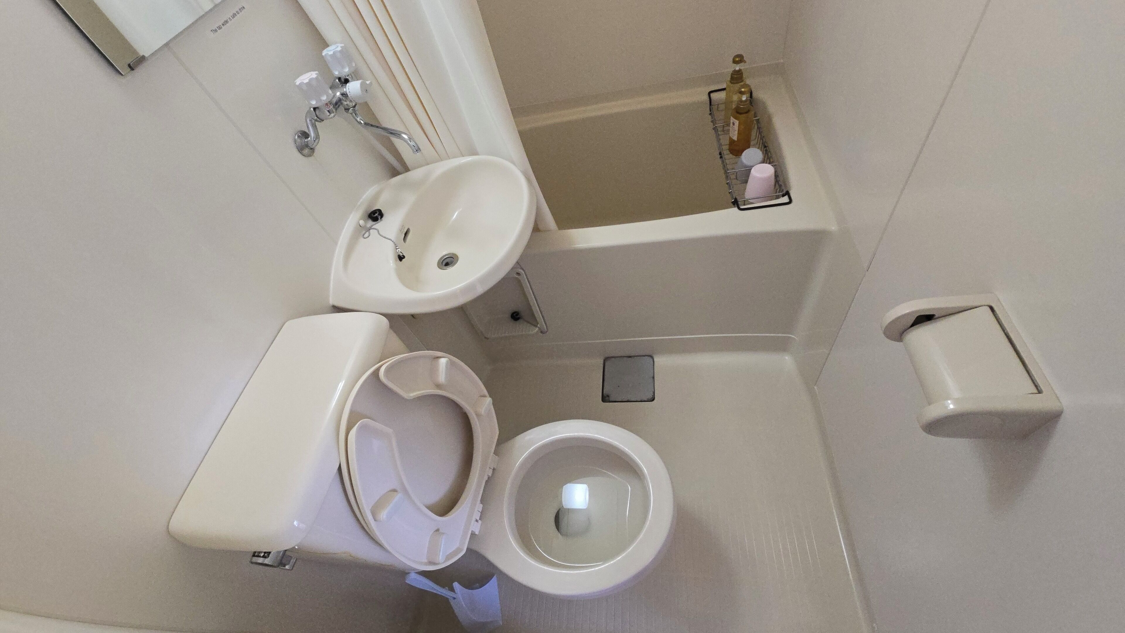 Comfort Double or Twin Room | Bathroom | Hair dryer, towels, soap, shampoo