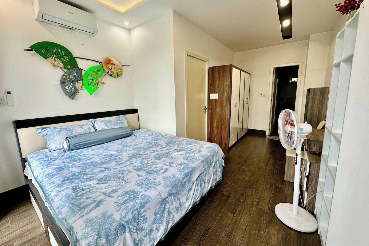 Kahden hengen luksushuone, parveke, kaupunkinäköala | Pimennysverhot, äänieristys, ilmainen Wi-Fi