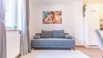 Apartemen Basic | Ruang keluarga