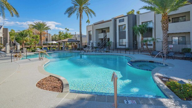 Pool - Near Old Town | Pool+Gym+Balcony+Parking+WiFi+WD (Scottsdale)