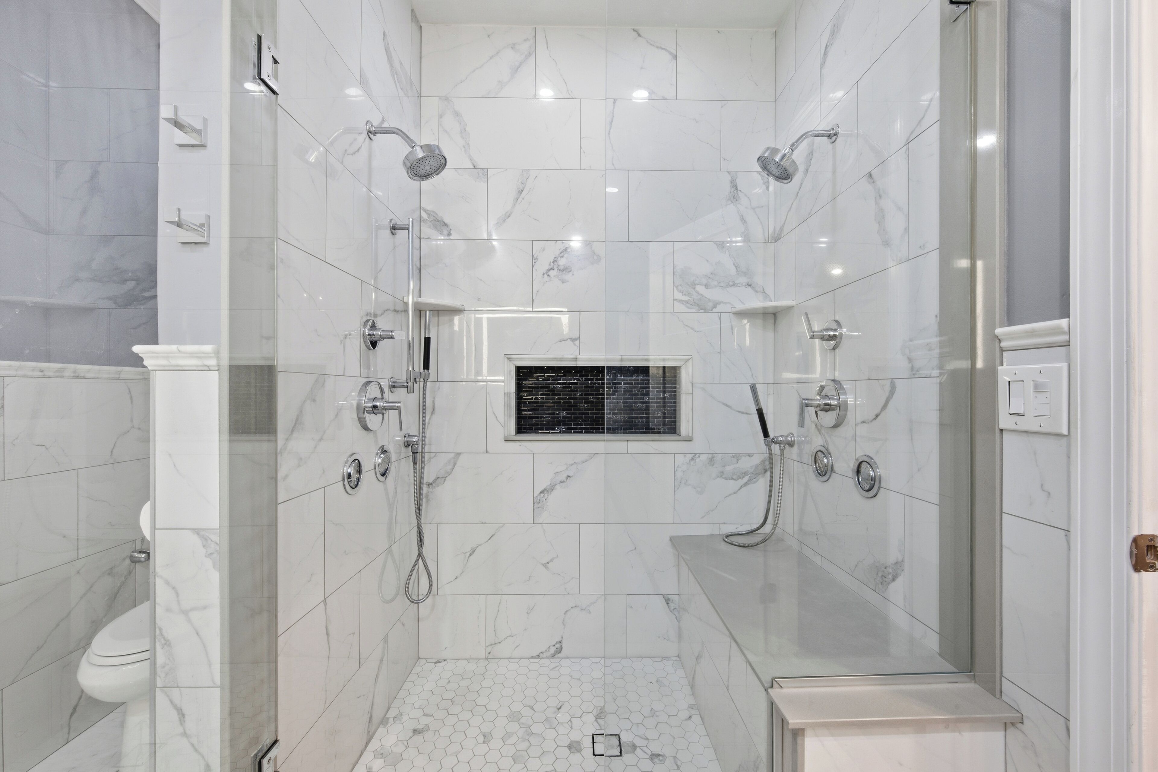 Shower, bidet, towels, soap