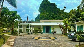 Exterior - Beautiful villa between jungle, sea and mountain (Tambon Ao Nang)