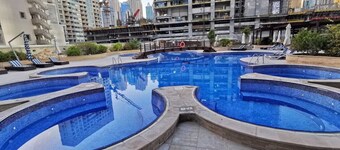 Spacious Master Bedroom with Balcony  Horizon Tower, Dubai Marina
