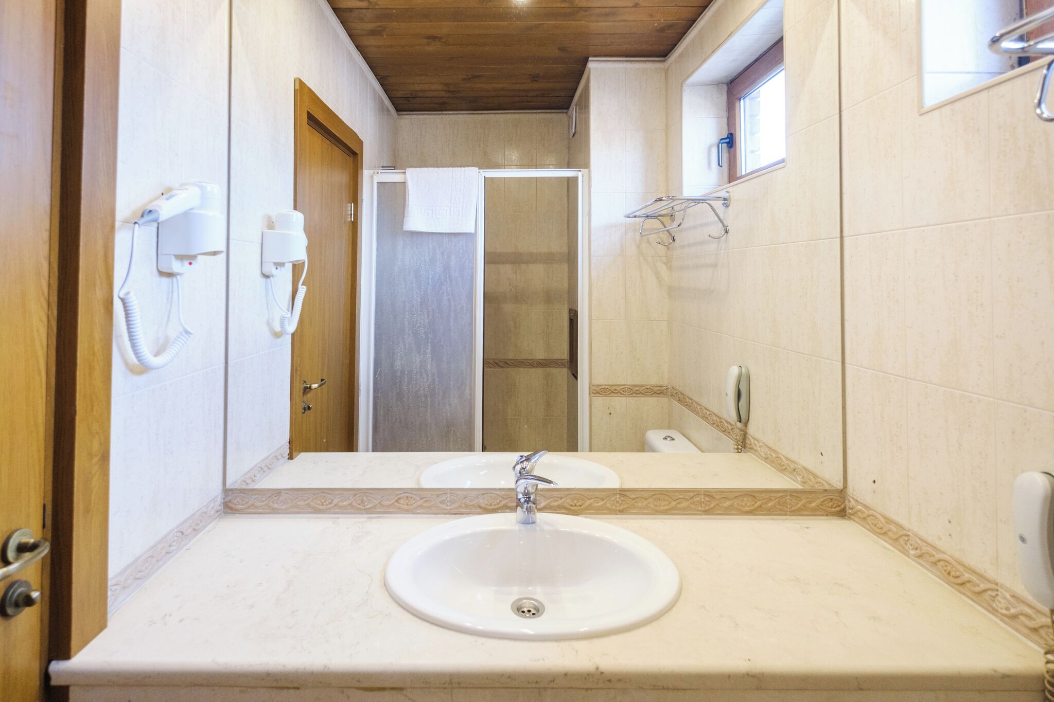 Double Room, City View | Bathroom