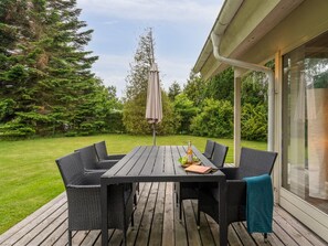 Outdoor dining - "Ilwith" - 400m from the sea by Interhome (Børkop)