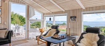 "Sybil" - 700m from the sea by Interhome