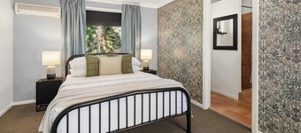 Quiet Hinterland Studio near Robina