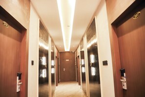 Lobby - Hotel MakeSure  (Ajmer)