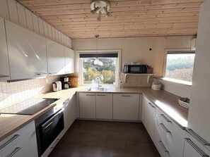 Fridge, microwave, dishwasher, cookware/dishes/utensils - "Haralde" - 1.4km from the sea by Interhome (Vig)