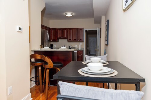 3BR•4 Bath•2-Min Walk to Johns Hopkins Hospital.