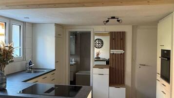 Geschirrspüler, Hochstuhl