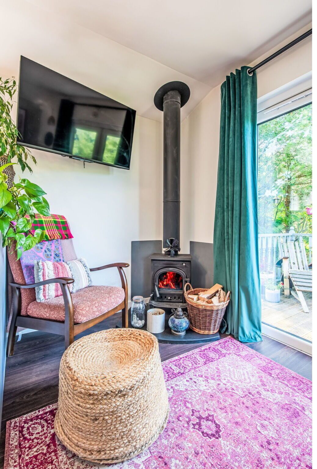 Fernseher, Kamin