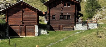 Chalet Le Murmure du Torrent, 40 minutes from the iconic Lac Bleu