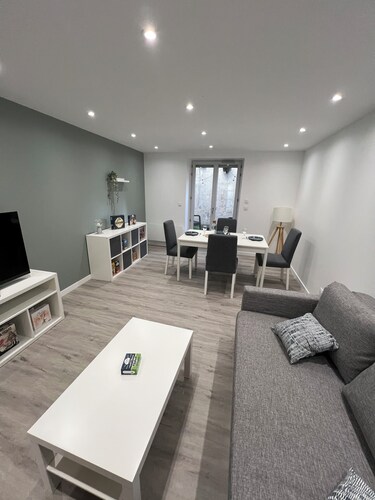 Maison des Volcans - 3 double bedrooms - 2 bathrooms - Patio - Wifi