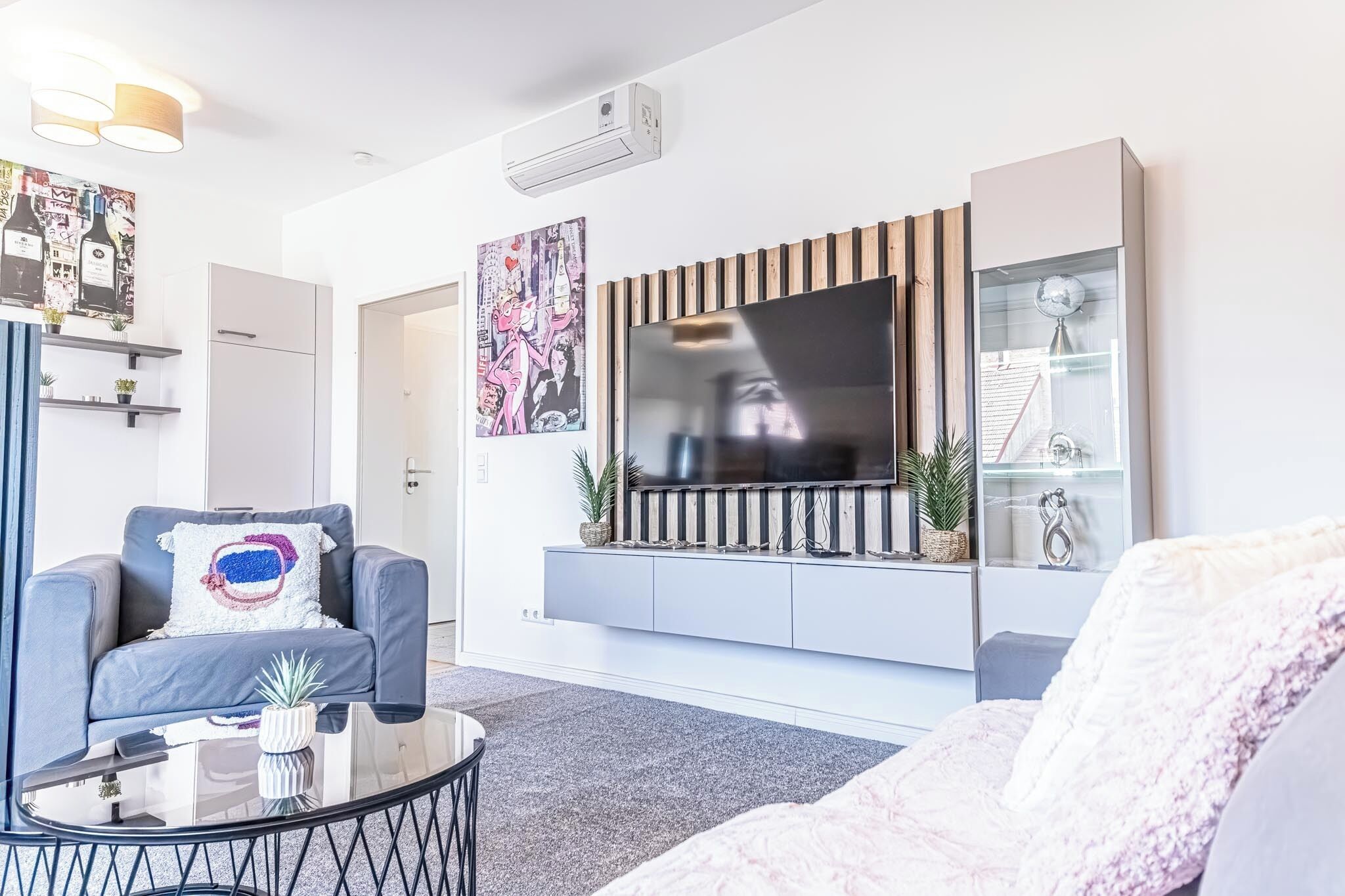 Apartamento básico | Sala de estar