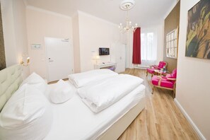 Premium bedding, in-room safe, desk, blackout curtains - Arco Smart Hotel Berlin (Berlin)