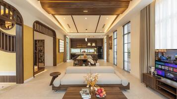 Villa, 4 Bedrooms | Living area