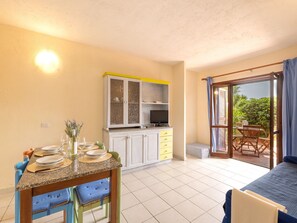 Interior - Relax on the Bay of Marinella (Marinella)