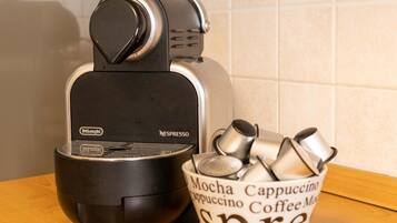 Kaffee und/oder Kaffeemaschine